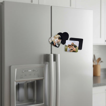 Fridge magnet with family images 