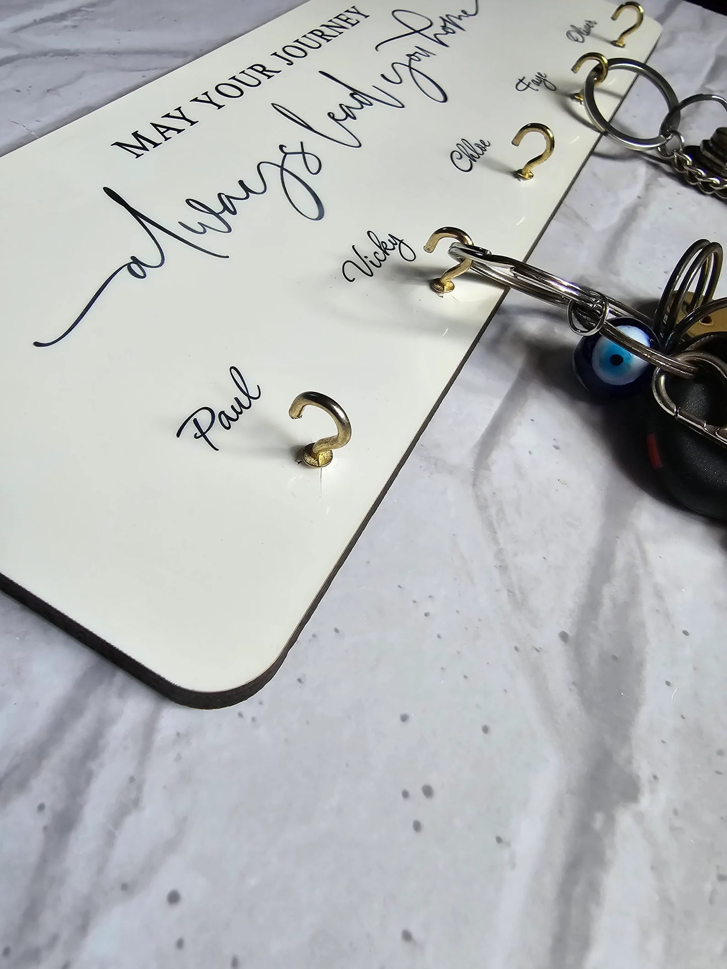 Personalised Hardboard Key Holder – Wall-Mounted Plaque with 5 Hooks – Custom Printed – 10 x 28 cm